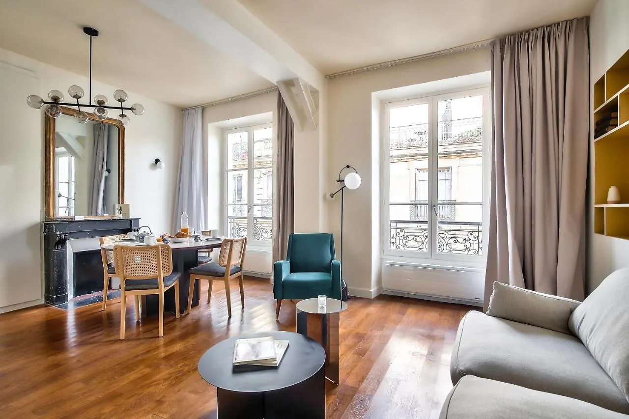 The Perfect Parisian Flat Bd St-germain - Mid Term Párizs